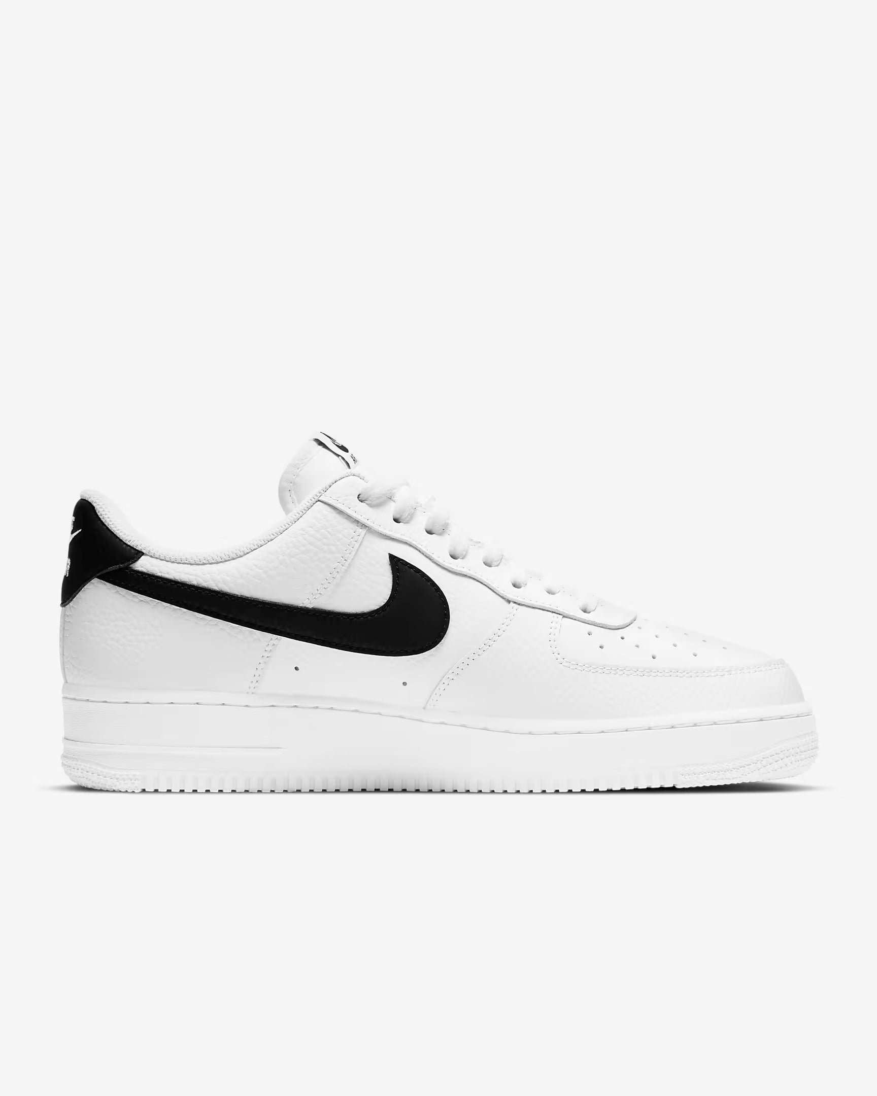 Nike Air Force 1 '07 LV8